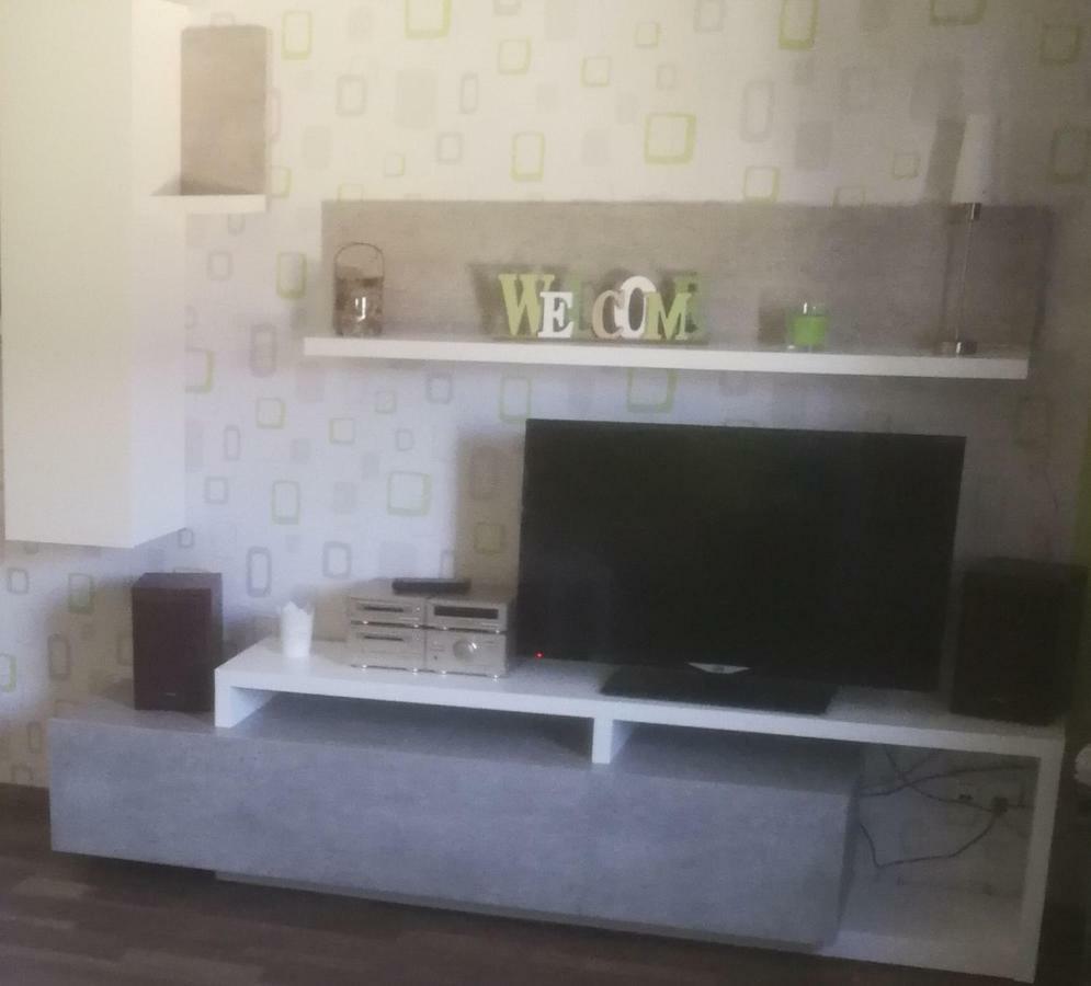 Algenrodt Apartment *